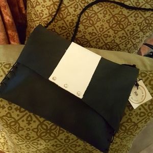 BLACK WHITE  LEATHER PURSE ARTIST BOUTIQUE